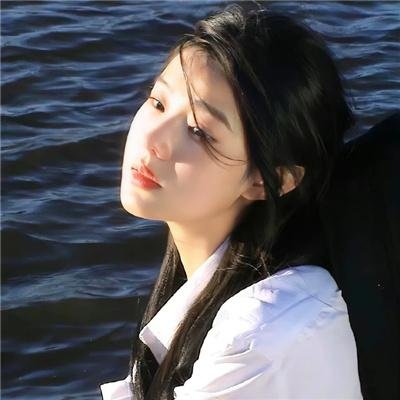 悬崖上的黑玫瑰